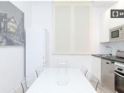 Se alquila habitación en piso compartido de 5...