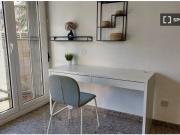 Se alquila habitación en piso compartido de 5...