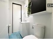 Se alquila habitación en piso compartido de 5...