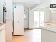 Se alquila habitación en piso compartido de 5...