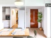 Se alquila habitación en piso compartido de 5...