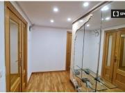 Se alquila habitación en piso compartido de 5...