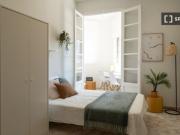 Se alquila habitación en piso compartido de 5...