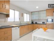 Se alquila habitación en piso compartido de 6...