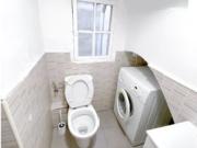 Se alquila habitación en piso compartido de 6...