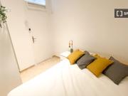 Habitación en piso compartido de 6 habitaciones, El Gòtic