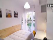 Se alquila habitación en piso compartido de 6...