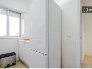 Se alquila habitación en piso compartido de 6...