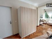 Se alquila habitación en piso compartido de 6...