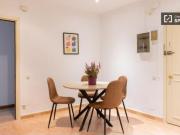 Se alquila habitación en piso compartido de 6...