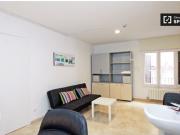 Se alquila habitación en piso compartido de 6...