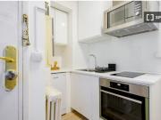 Se alquila habitación en piso compartido de 6...