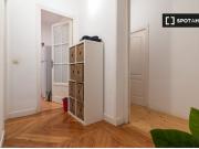 Se alquila habitación en piso compartido de 6...