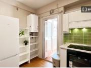 Se alquila habitación en piso compartido de 6...