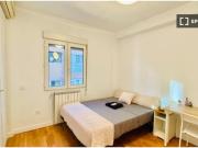 Se alquila habitación en piso compartido de 6... Se alquila habitación en piso compartido de 6...