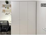 Se alquila habitación en piso compartido de 6... Se alquila habitación en piso compartido de 6...