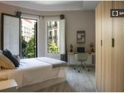 Se alquila habitación en piso compartido de 6...