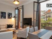 Se alquila habitación en piso compartido de 6...