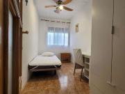 Se alquila habitación en piso compartido de 6...