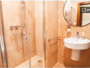 Se alquila habitación en piso compartido de 6...