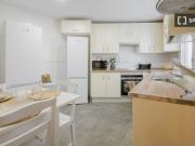 Se alquila habitación en piso compartido de 6...