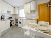 Se alquila habitación en piso compartido de 6...