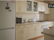 Se alquila habitación en piso compartido de 6...