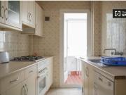 Se alquila habitación en piso compartido de 6...