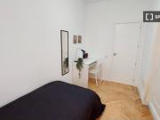 Se alquila habitación en piso compartido de 6... Se alquila habitación en piso compartido de 6...