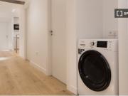 Se alquila habitación en piso compartido de 6...