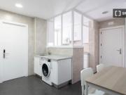 Se alquila habitación en piso compartido de 6...