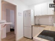Se alquila habitación en piso compartido de 6...