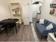 Se alquila habitación en piso compartido de 6...