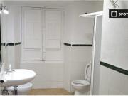 Se alquila habitación en piso compartido de 7...