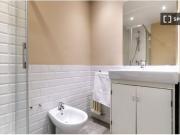 Se alquila habitación en piso compartido de 7...