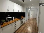 Se alquila habitación en piso compartido de 7...