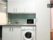 Se alquila habitación en piso compartido de 7...