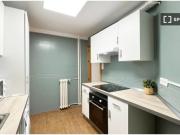 Se alquila habitación en piso compartido de 7...