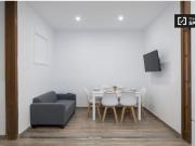 Se alquila habitación en piso compartido de 7...