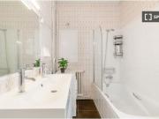 Se alquila habitación en piso compartido de 7...