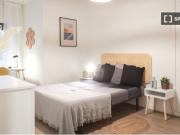Se alquila habitación en piso compartido de 7...
