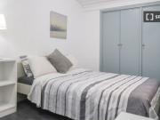 Se alquila habitación en piso compartido de 7...