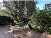 Se alquila habitación en piso compartido de 8...