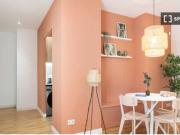 Se alquila habitación en piso compartido de 8...