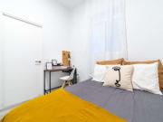 Se alquila habitación en piso compartido de 9...