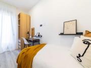 Se alquila habitación en piso compartido de 9...