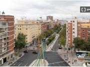 Se alquila habitación en piso compartido de 9...