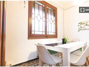 Se alquila habitación en piso compartido de 9...