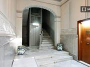 Se alquila habitación en piso compartido de 9...