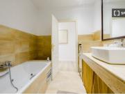 Se alquila habitación en piso compartido de 9...